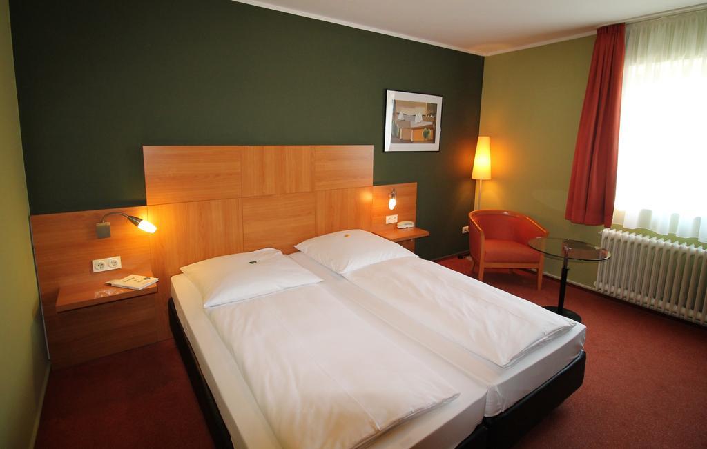 Hotel Westerfeld Hemmingen  Exterior photo