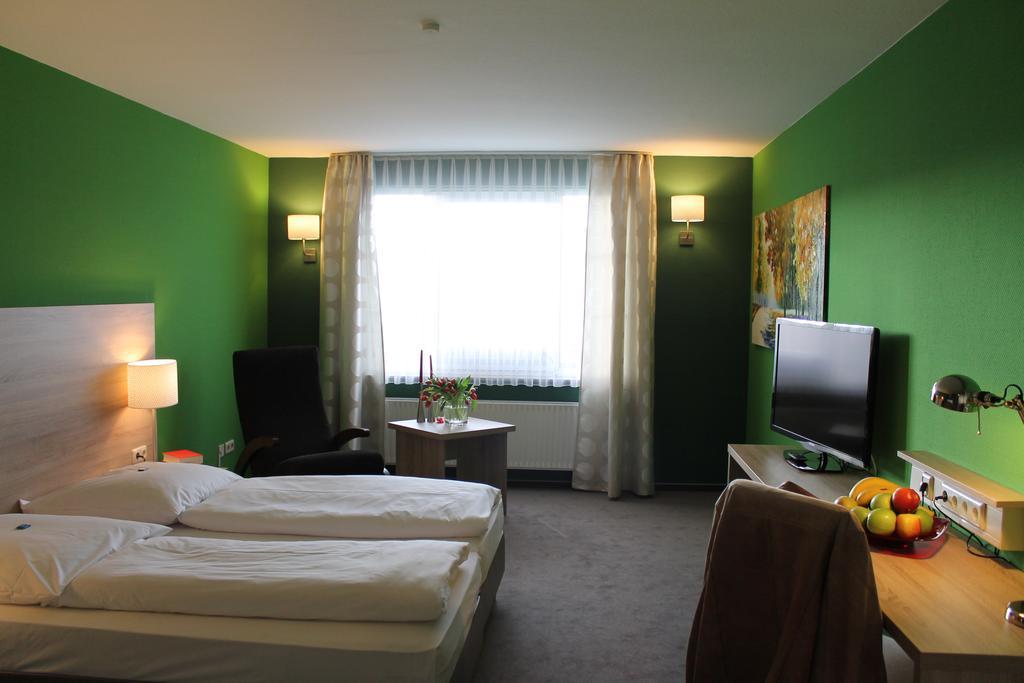 Hotel Westerfeld Hemmingen  Exterior photo